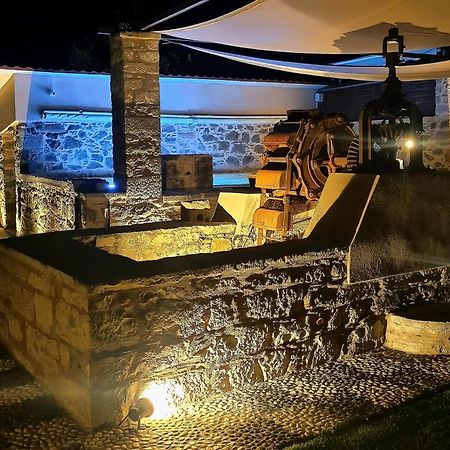 Περιβόλι Του Οδυσσέα Vila Volissos Exterior foto