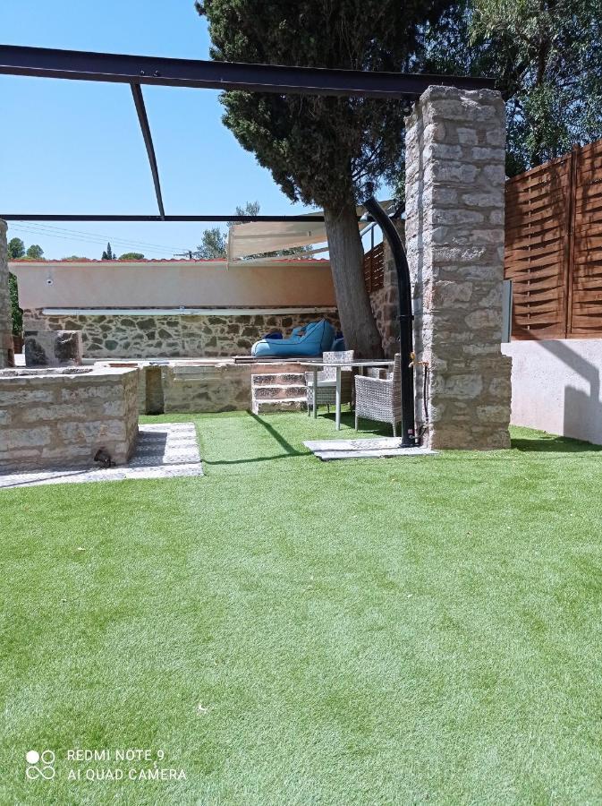 Περιβόλι Του Οδυσσέα Vila Volissos Exterior foto
