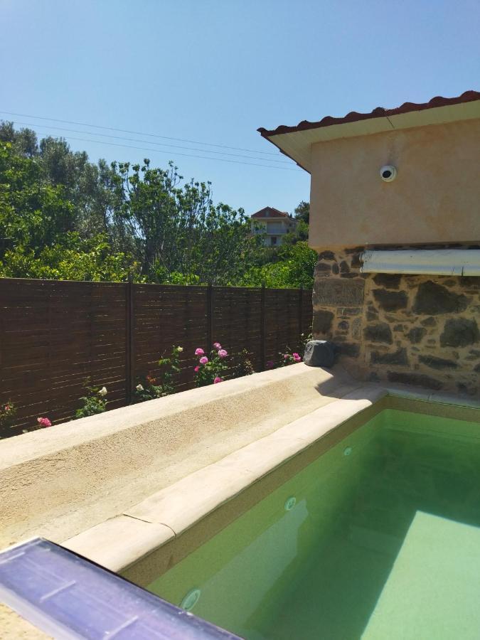 Περιβόλι Του Οδυσσέα Vila Volissos Exterior foto