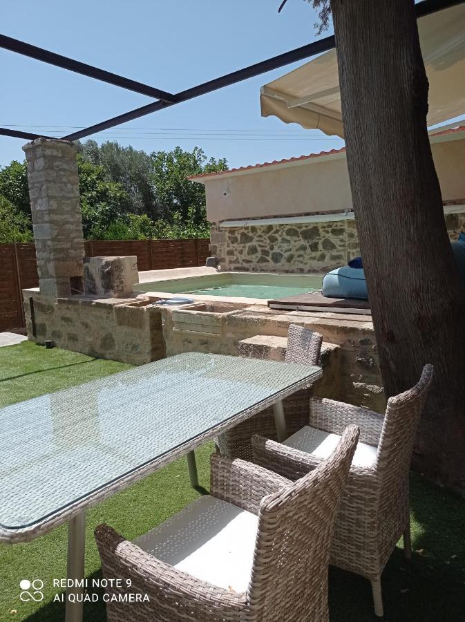 Περιβόλι Του Οδυσσέα Vila Volissos Exterior foto