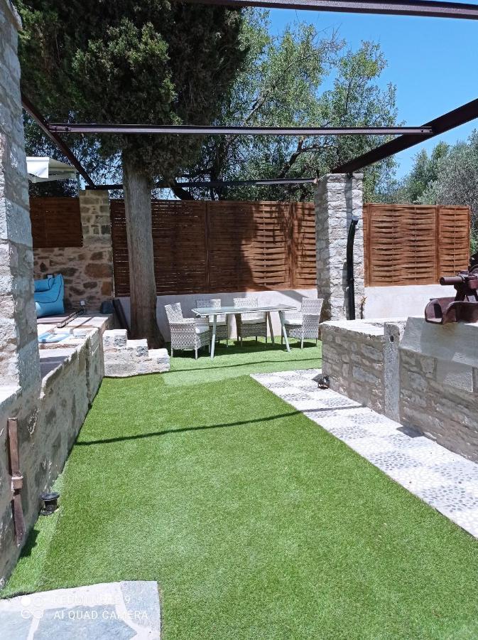 Περιβόλι Του Οδυσσέα Vila Volissos Exterior foto