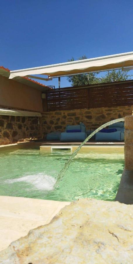 Περιβόλι Του Οδυσσέα Vila Volissos Exterior foto