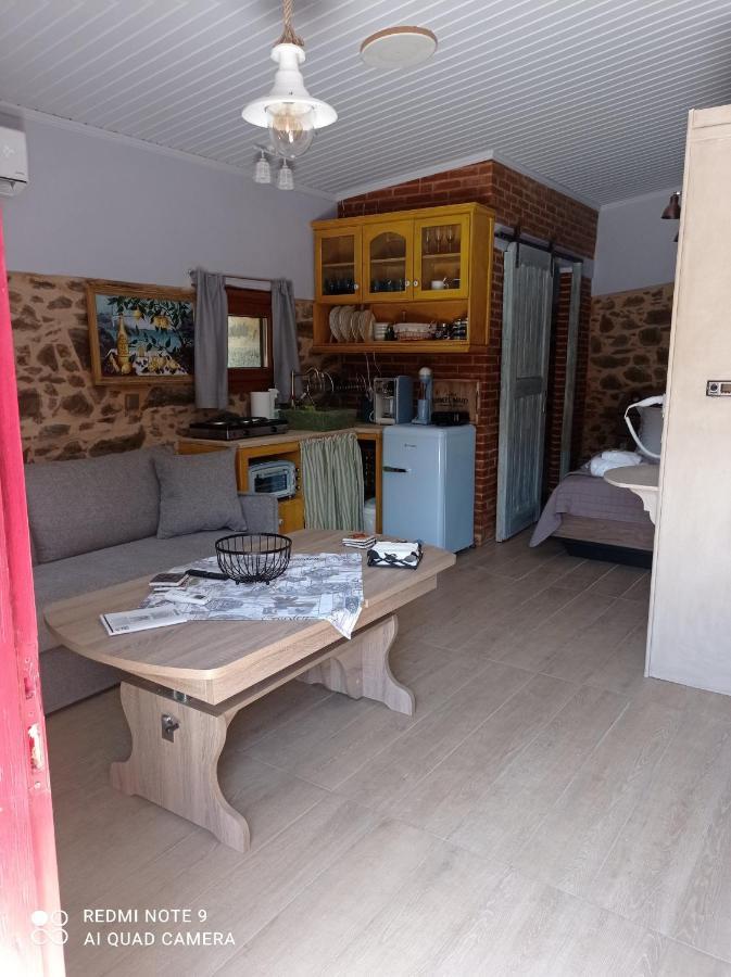 Περιβόλι Του Οδυσσέα Vila Volissos Exterior foto